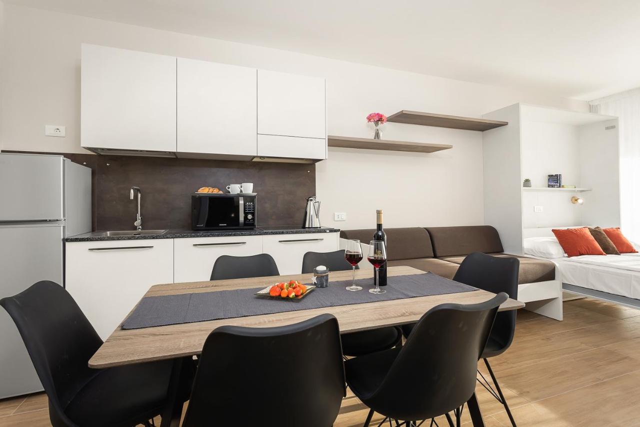 Residence Del Mar Emotion Лижнян Экстерьер фото